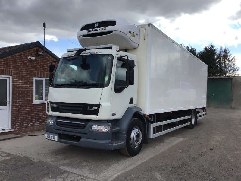 DAF LF 55.220 4X2 FRIDGE 2011