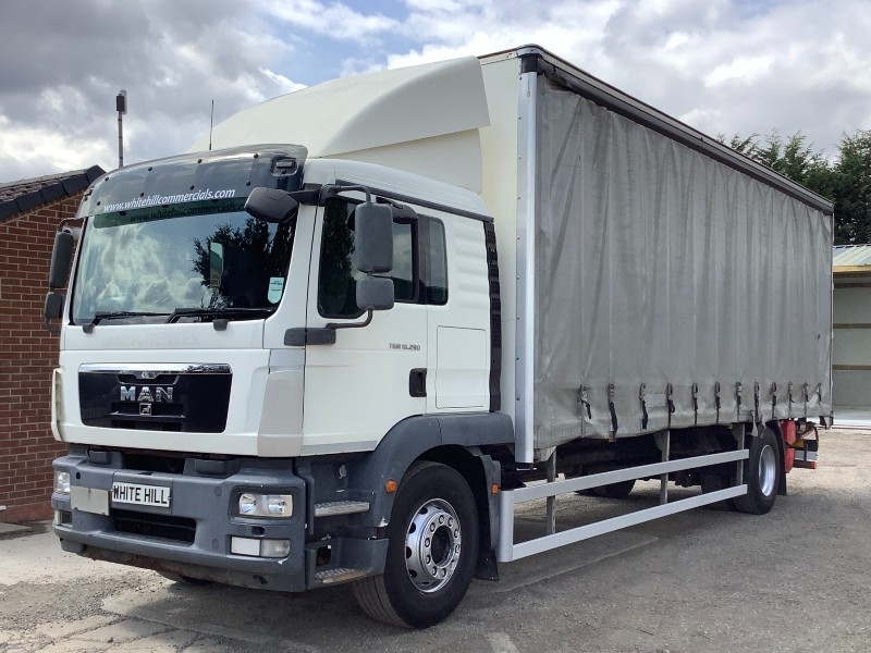 MAN TGM 18.290 4X2 CURTAINSIDER 2013