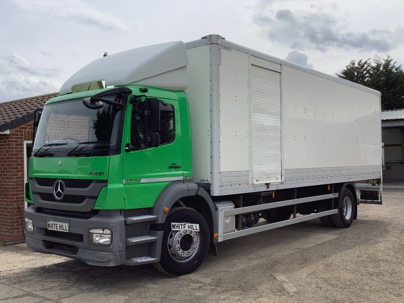 MERCEDES AXOR 1824 4X2 RIGID BOX 2014