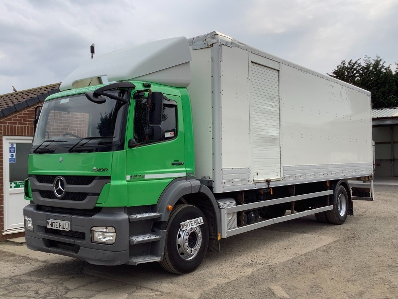 MERCEDES AXOR 1824 4X2 RIGID BOX 2014